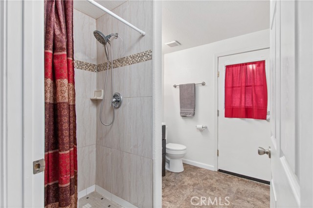 Detail Gallery Image 41 of 67 For 23101 Compass Dr, Canyon Lake,  CA 92587 - 3 Beds | 2/1 Baths