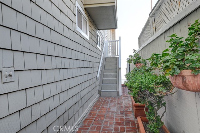 1021 Gaviota Drive, Laguna Beach, California 92651, 2 Bedrooms Bedrooms, ,1 BathroomBathrooms,Residential Lease,For Rent,1021 Gaviota Drive,CRLG22215232