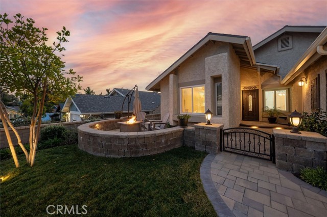 Detail Gallery Image 3 of 46 For 22948 Magnolia Glen, Valencia,  CA 91354 - 4 Beds | 2 Baths