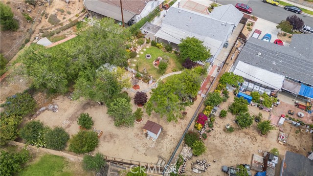 Image 33 of 40 For 28083 Langside Avenue