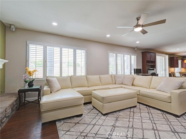 Image 15 of 45 For 8242 Daisy Lane