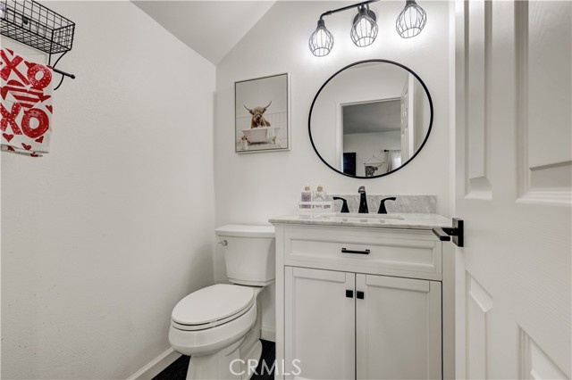 Detail Gallery Image 26 of 50 For 28102 Bobwhite #3,  Saugus,  CA 91350 - 3 Beds | 2/1 Baths