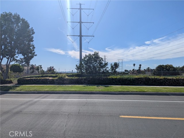Detail Gallery Image 2 of 5 For 14000 San Antonio, Chino,  CA 91710 - – Beds | – Baths