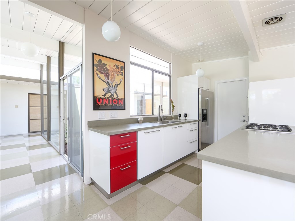 491f0f0e A6ac 418b 9774 4e96c78d1d6e