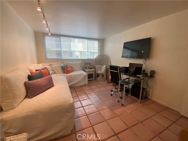 310 Fernando Street # 112, Newport Beach, California 92661, 2 Bedrooms Bedrooms, ,2 BathroomsBathrooms,Residential Lease,For Rent,310 Fernando Street # 112,CRNP24215927