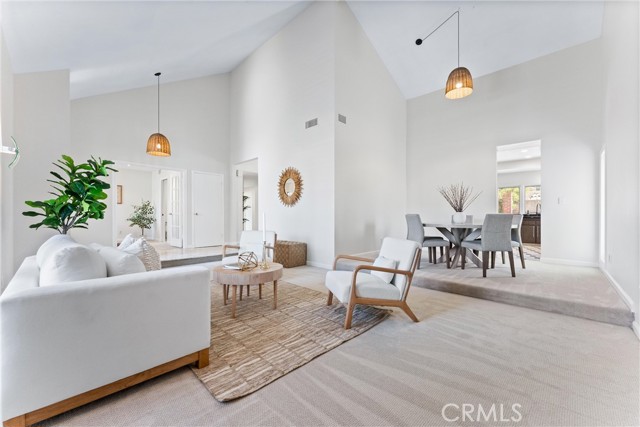 Detail Gallery Image 11 of 48 For 17862 Portsmouth Cir, Villa Park,  CA 92861 - 5 Beds | 3 Baths