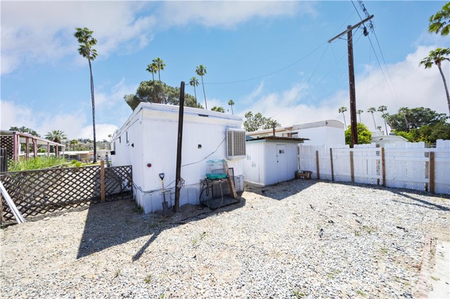 25521 Lincoln Avenue, Hemet CA: https://media.crmls.org/medias/491f8afc-a368-4025-9854-c48d3e123277.jpg