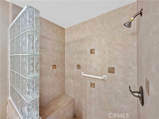 7736 Sugar Drive, Huntington Beach CA: https://media.crmls.org/medias/491fcfcb-c985-4d5a-a8bd-fe952afdac0a.jpg