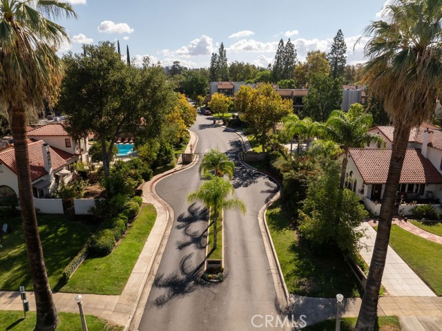 Detail Gallery Image 4 of 27 For 238 E Fern Ave #209,  Redlands,  CA 92373 - 2 Beds | 2 Baths