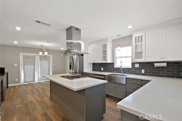 794 Winn Drive, Upland CA: https://media.crmls.org/medias/49200e68-9a17-4b9a-8c6c-bcd4d370320f.jpg
