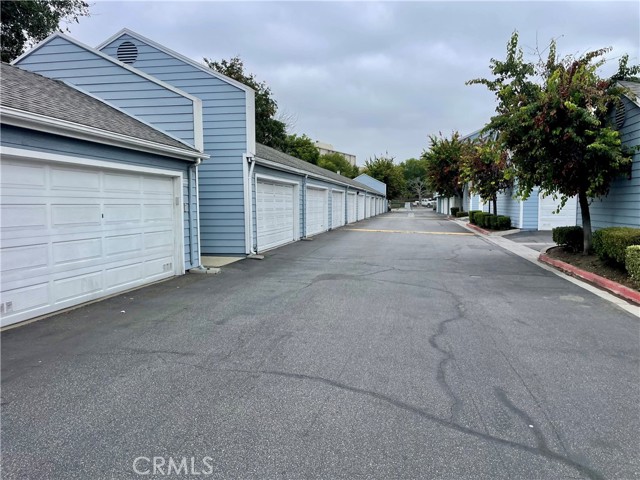 Detail Gallery Image 27 of 33 For 13154 Sycamore Village Dr, Norwalk,  CA 90650 - 3 Beds | 2/1 Baths