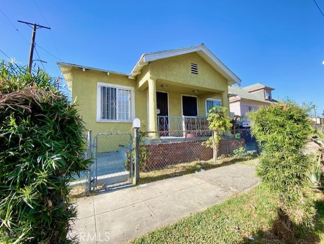 2411 Griffith Avenue, Los Angeles, California 90011, ,Multi-Family,For Sale,Griffith,MB23215405