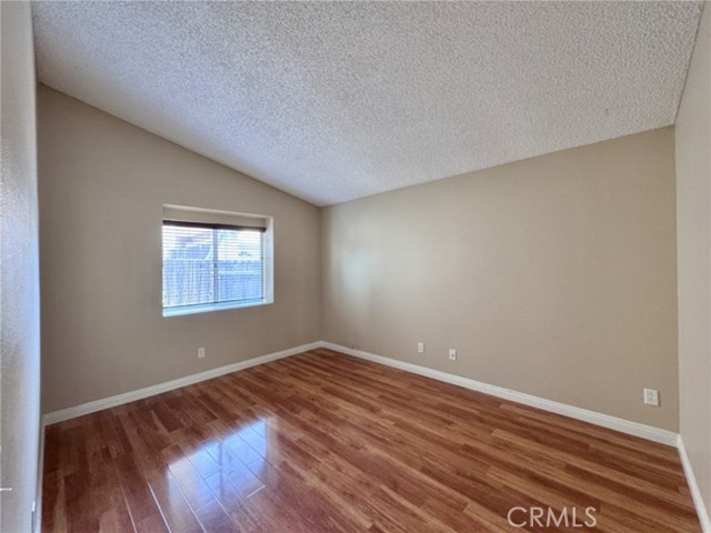 39761 Rustic Glen Drive, Temecula CA: https://media.crmls.org/medias/49216a4b-abf9-45cd-a613-da8889b41046.jpg