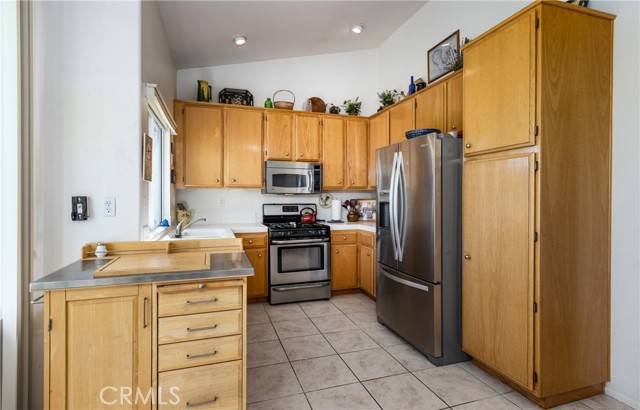 Detail Gallery Image 13 of 20 For 1350 Pine Valley, Banning,  CA 92220 - 2 Beds | 2 Baths