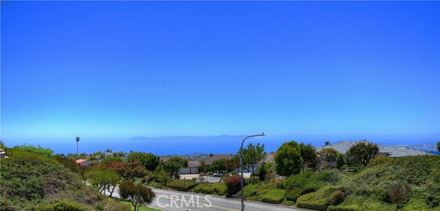 935 Tiller Way, Corona del Mar CA: https://media.crmls.org/medias/4922ed94-4b82-4b6b-91c3-d25c2821acec.jpg
