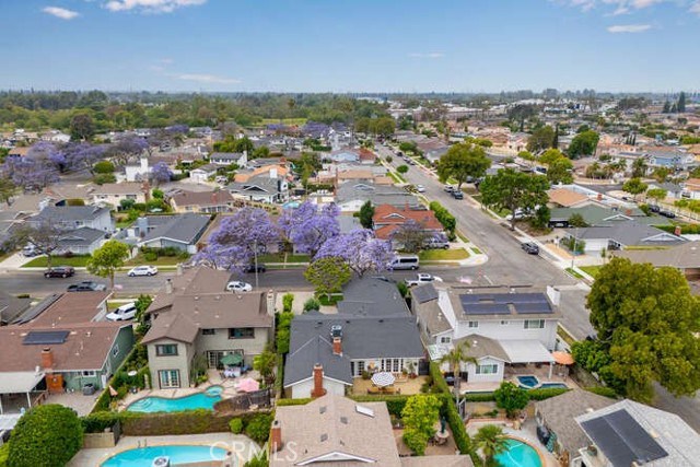3650 Claremore Avenue, Long Beach CA: https://media.crmls.org/medias/49239b70-4bf6-42ee-84c9-b4ded5074c45.jpg