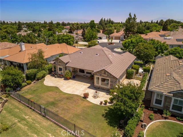 Detail Gallery Image 8 of 51 For 2403 Crocus Dr, Bakersfield,  CA 93311 - 3 Beds | 2 Baths