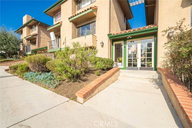 Front Image Thumbnail for CRPW25277228