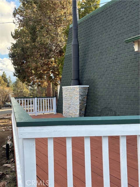 Detail Gallery Image 4 of 43 For 1027 Pine Mountain, Big Bear City,  CA 92314 - 3 Beds | 2/1 Baths