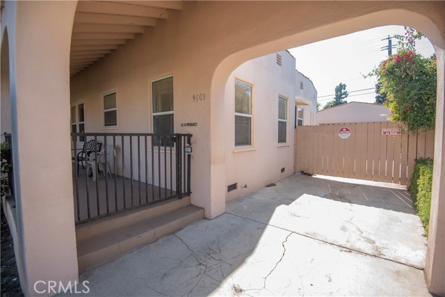 Detail Gallery Image 7 of 52 For 9101 S 8th Ave, Inglewood,  CA 90305 - 3 Beds | 2 Baths