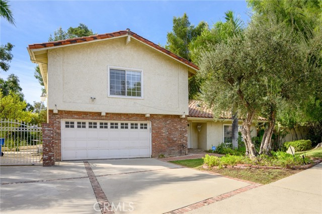 Detail Gallery Image 3 of 41 For 10433 Wystone Ave, Porter Ranch,  CA 91326 - 4 Beds | 2/1 Baths