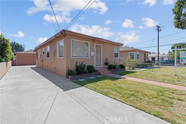 2240 W Cameron St, Long Beach, CA 90810