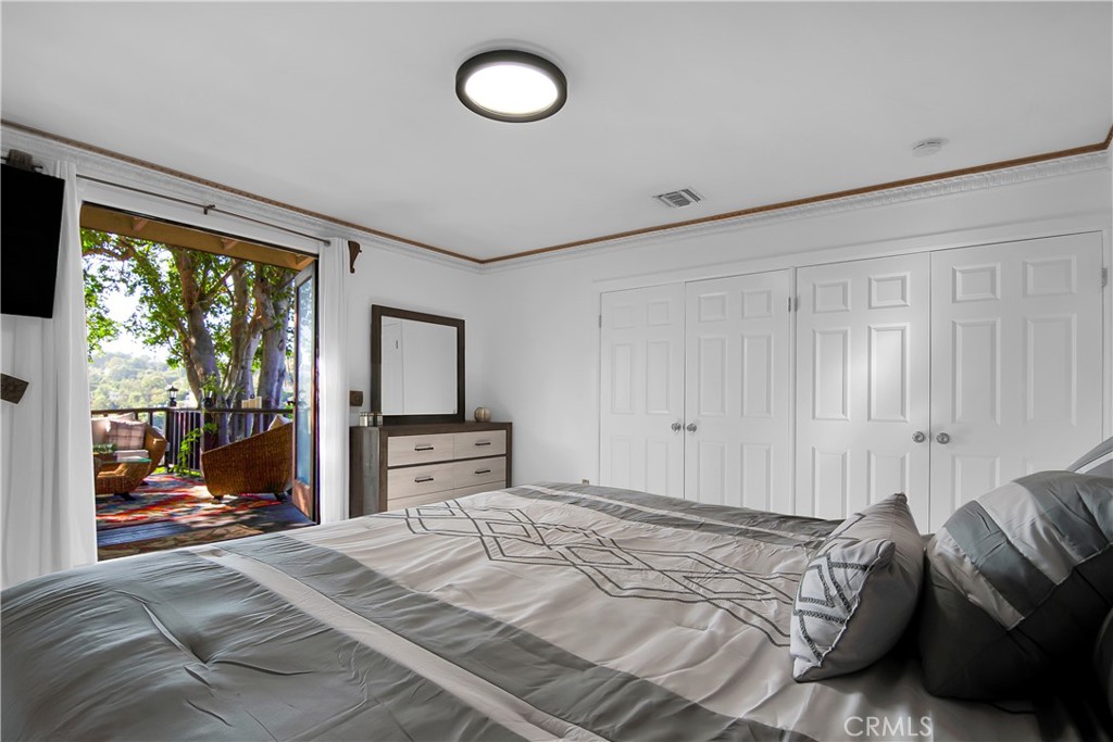 MLS #SR25263775 image #9