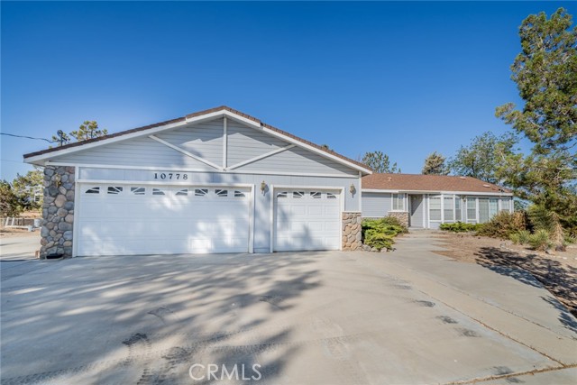 10778 Sonora Road, Phelan CA: https://media.crmls.org/medias/4927bc39-7563-4935-88c0-e1f4a029d6cd.jpg