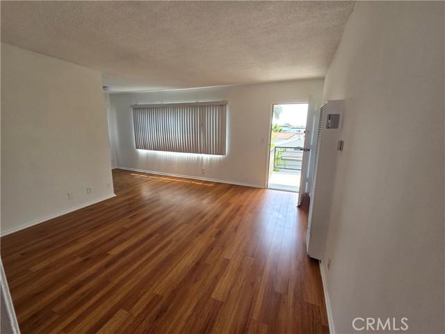 Detail Gallery Image 3 of 16 For 1808 10th St #D,  Santa Monica,  CA 90404 - 2 Beds | 2 Baths