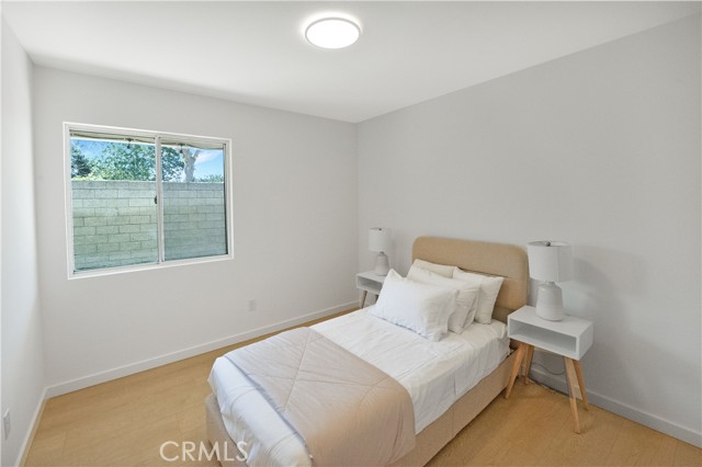 Detail Gallery Image 13 of 17 For 35 Deerborn, Aliso Viejo,  CA 92656 - 4 Beds | 2/1 Baths