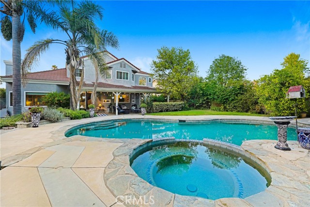 3866 Hunter Crest Court, Moorpark CA: https://media.crmls.org/medias/49281335-afe0-42c4-b489-deebc34d2070.jpg