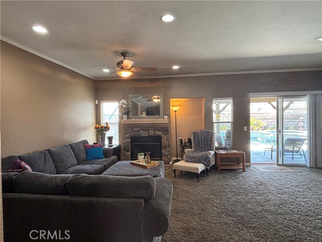 Detail Gallery Image 9 of 18 For 1800 Windermere Dr, Lancaster,  CA 93534 - 3 Beds | 2 Baths