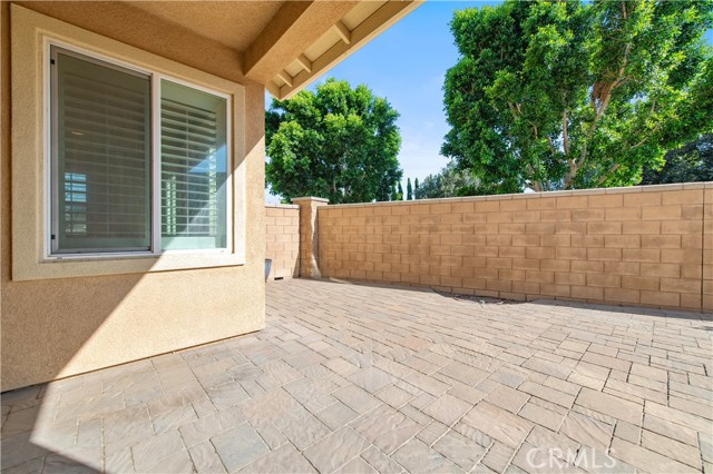 7271 Enclave Drive, Eastvale CA: https://media.crmls.org/medias/49294115-150d-44e0-a480-40091d2ceba5.jpg