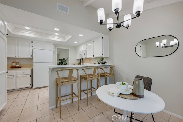 Detail Gallery Image 13 of 48 For 21182 via Este, Yorba Linda,  CA 92887 - 2 Beds | 2 Baths