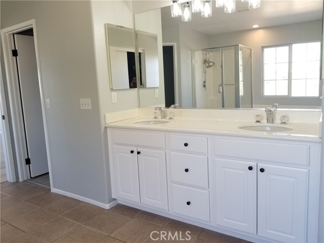 36462 florence ct, Palmdale CA: https://media.crmls.org/medias/492b8075-e995-4ce0-99f4-ac4510043fed.jpg