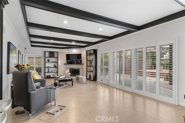 18200 Sandringham Court, Porter Ranch CA: https://media.crmls.org/medias/492bc5a3-3eb1-48db-86e5-3d5444966680.jpg