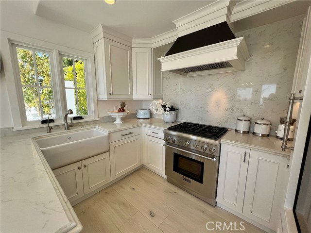 Detail Gallery Image 11 of 21 For 31502 Shrewsbury Dr, Laguna Beach,  CA 92651 - 2 Beds | 2/1 Baths