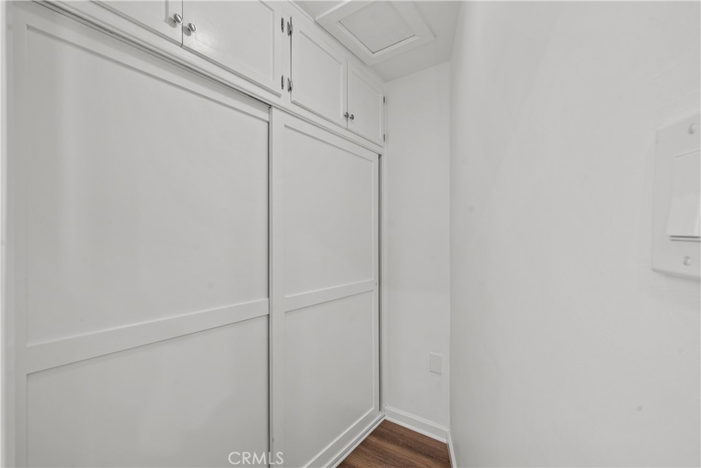 https://media.crmls.org/medias/492d21c5-0917-467e-96e8-780bb1453f55.jpg?preset=X-Large