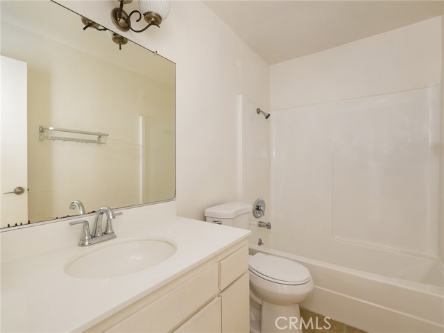 1600 Ardmore Avenue, Hermosa Beach, California 90254, 1 Bedroom Bedrooms, ,1 BathroomBathrooms,Residential,For Sale,Ardmore,SB24212398