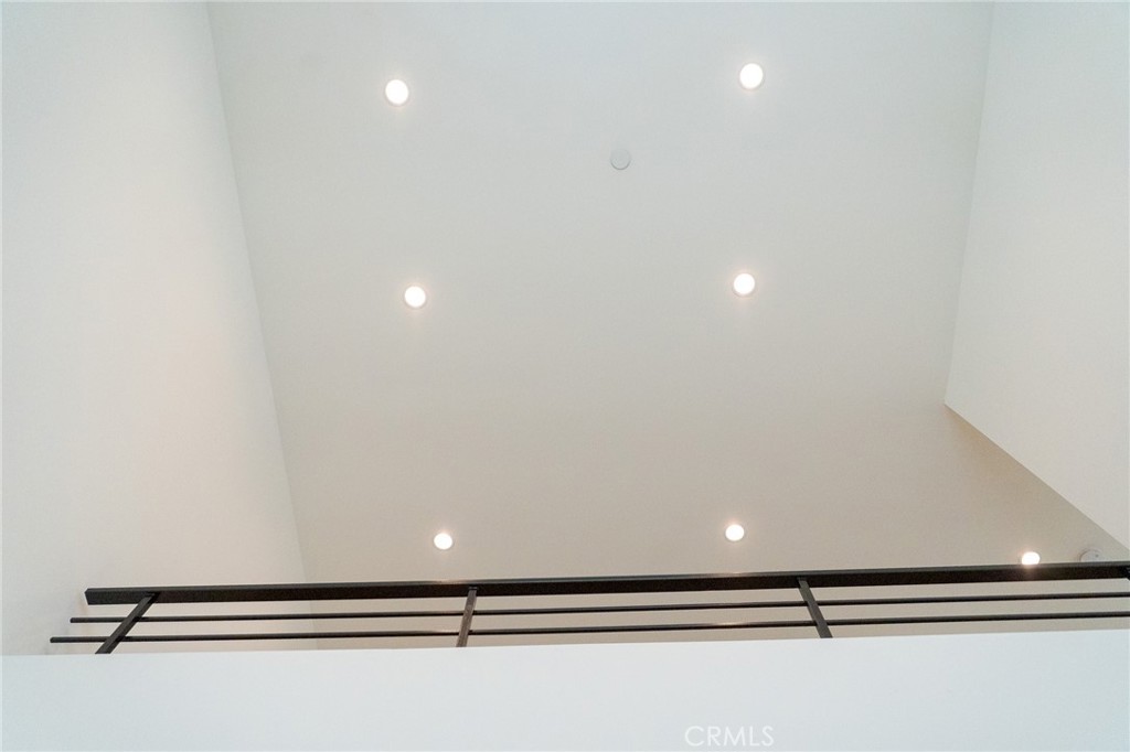 https://media.crmls.org/medias/492e8631-4a51-4fe4-a0d9-49a59ddc8949.jpg?preset=X-Large