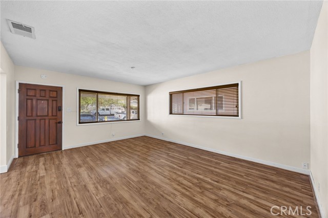 Detail Gallery Image 4 of 26 For 267 E 45th Street, San Bernardino,  CA 92404 - 3 Beds | 1 Baths