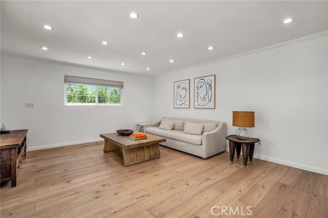 17152 Escalon Drive, Encino CA: https://media.crmls.org/medias/492fa296-4490-480d-8a97-b0d6b6406c32.jpg