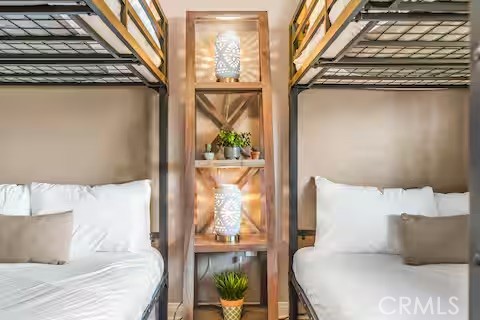 https://media.crmls.org/medias/49302fea-66cb-49b0-a071-b7a46160bc04.jpg?preset=X-Large