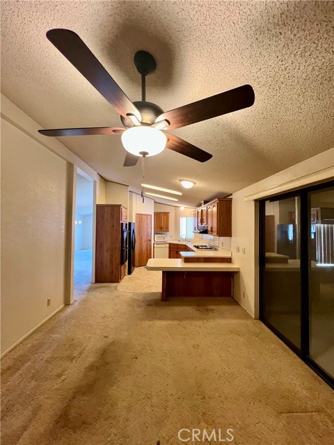 24600 Mountain Ave, Hemet CA: https://media.crmls.org/medias/493031d2-0a09-41cd-8bba-d0dbe3b19b17.jpg
