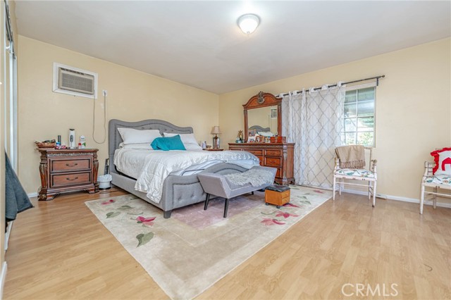 Detail Gallery Image 11 of 16 For 541 W 117th St, Los Angeles,  CA 90044 - 3 Beds | 2 Baths