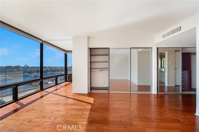 Detail Gallery Image 2 of 16 For 4335 Marina City #242,  Marina Del Rey,  CA 90292 - 2 Beds | 2 Baths