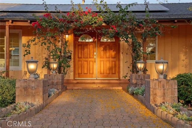 Detail Gallery Image 4 of 38 For 1410 Grandview Ave, Glendale,  CA 91201 - 3 Beds | 2/1 Baths