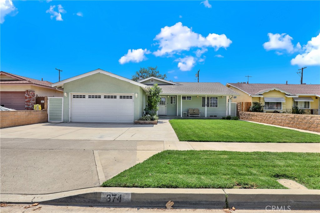 MLS #OC25128179 img 2