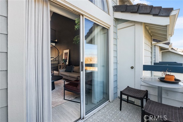 Detail Gallery Image 13 of 36 For 26873 Claudette St #112,  Canyon Country,  CA 91351 - 2 Beds | 2 Baths