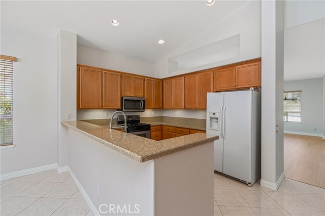 1931 Madera Circle, Corona CA: https://media.crmls.org/medias/49345126-c084-4f57-93ff-00c9f134d611.jpg